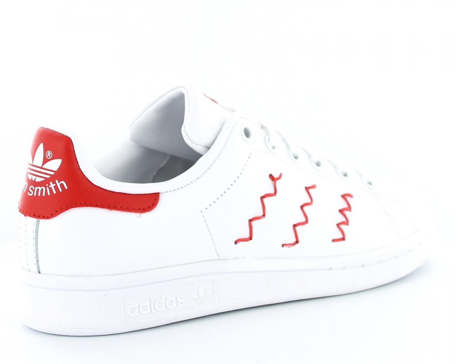 stan smith scratch rouge