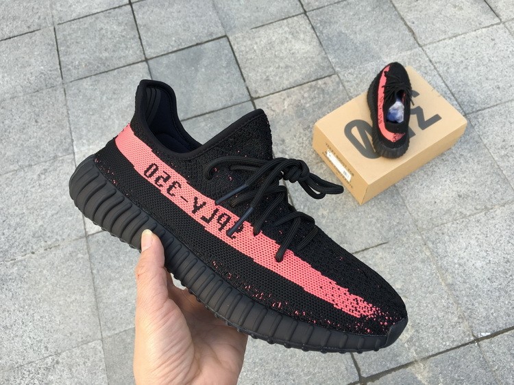 yeezy 350 blanche et noir