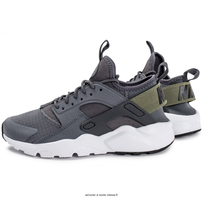 nike huarache ultra enfant noir